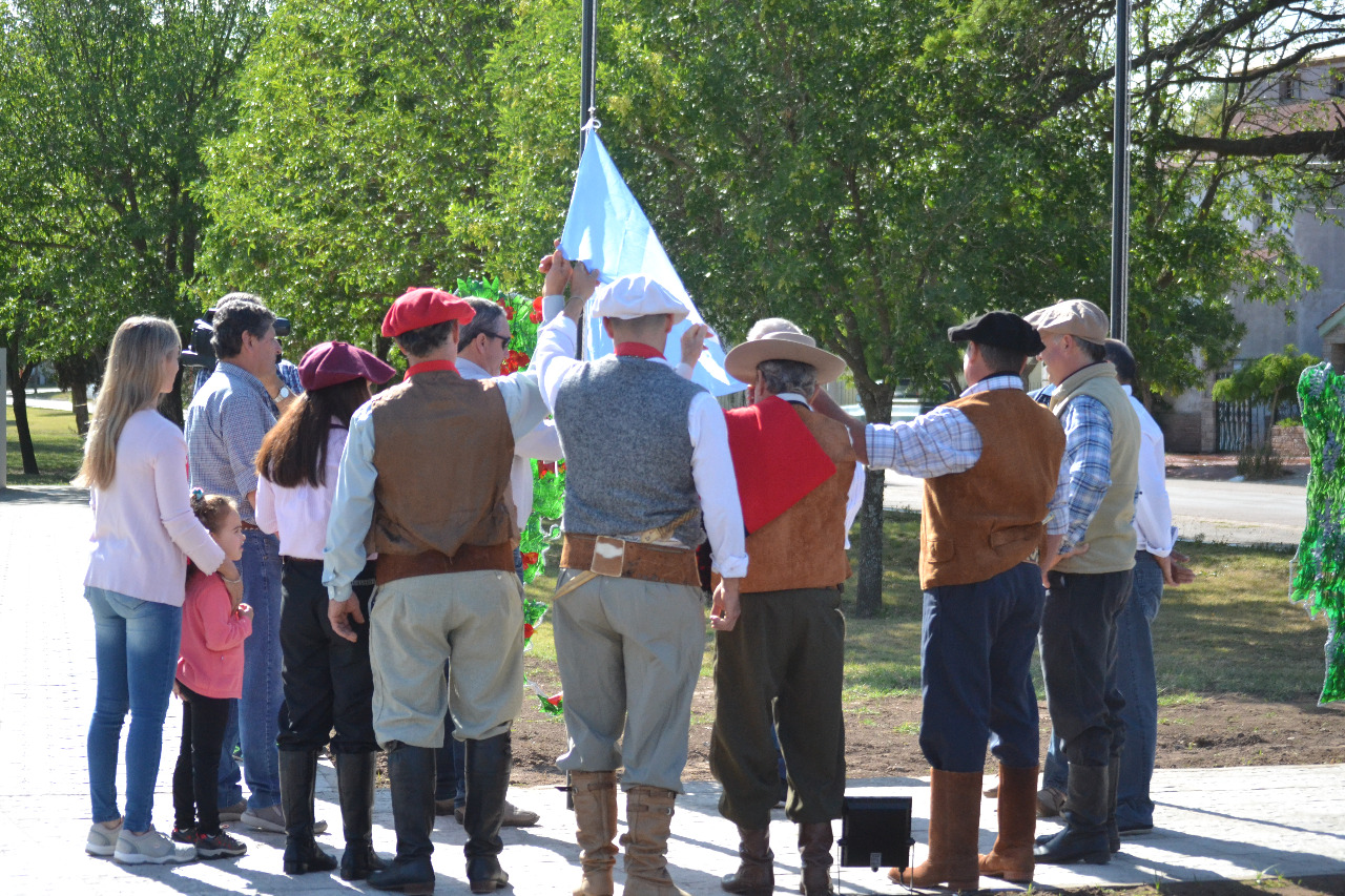 233517f8-65ad-48b5-b165-345274654258