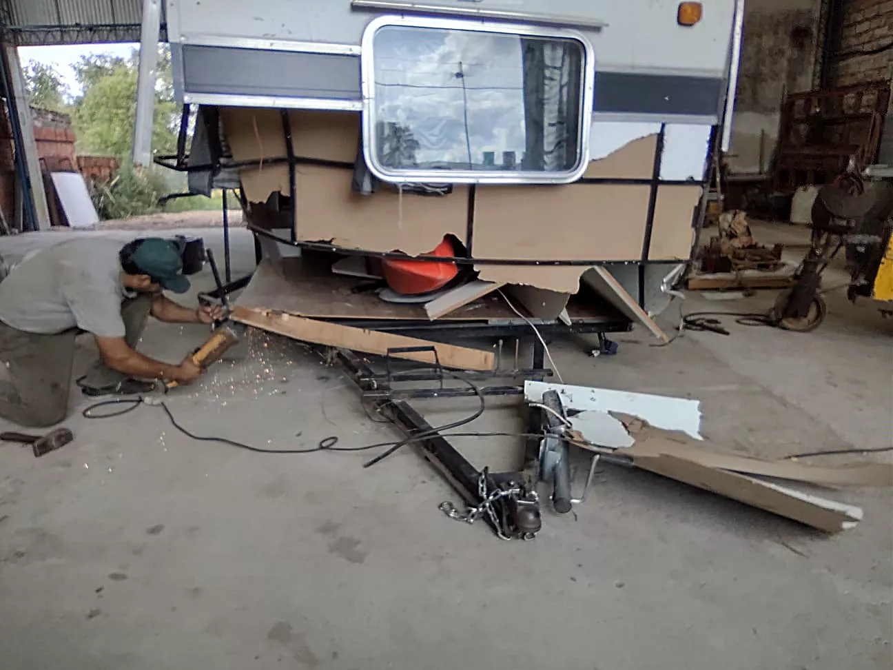 6cbb3b49-2a43-493b-b713-9d9357911951