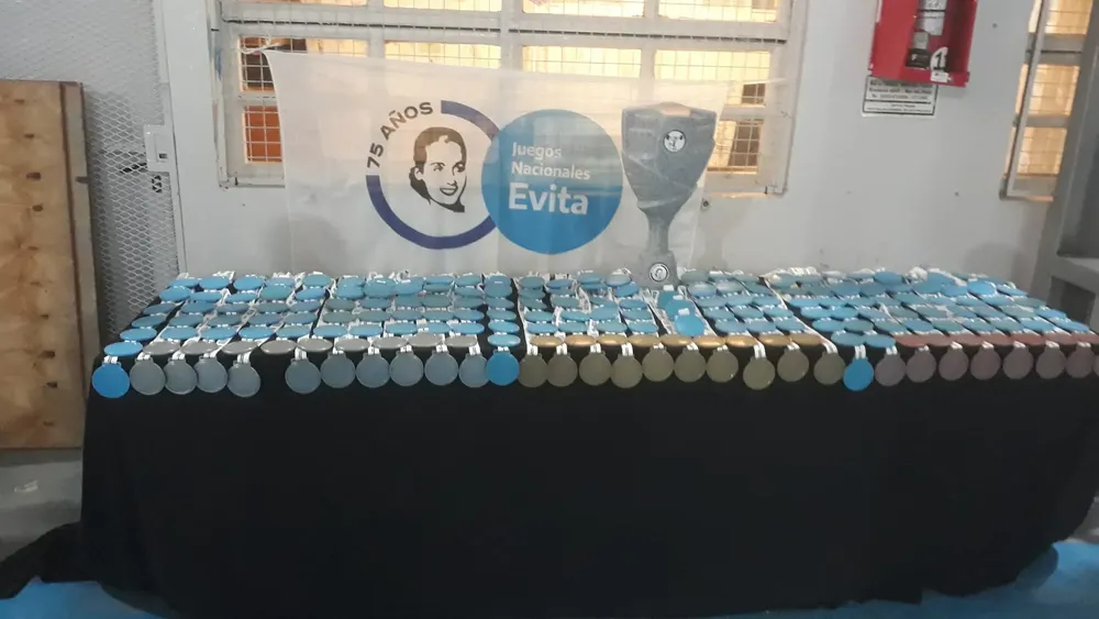 385054470_10232047567838319_806160478661683604_n