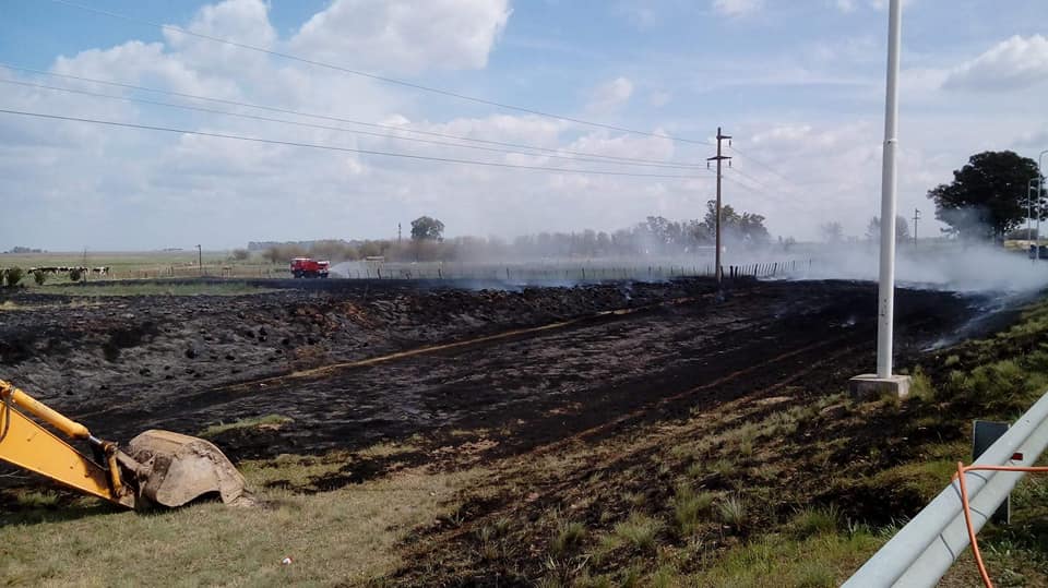 42045368_2094151763929818_344078467261792256_n