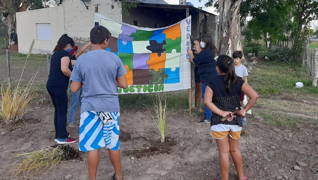 601c460b-425c-4c96-8809-4368df9be19b