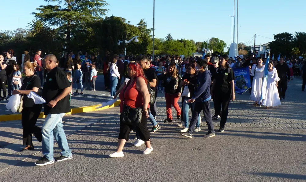 desfile 15 (FILEminimizer)