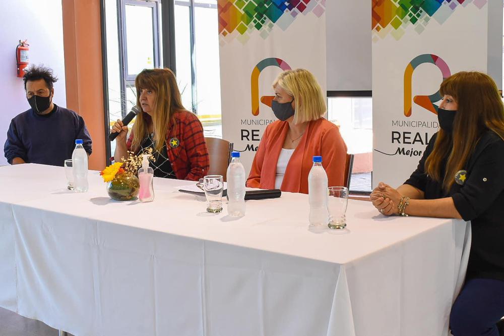 124958952_3832592080106627_2900927129032692648_o