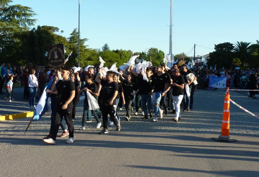 desfile 14 (FILEminimizer)