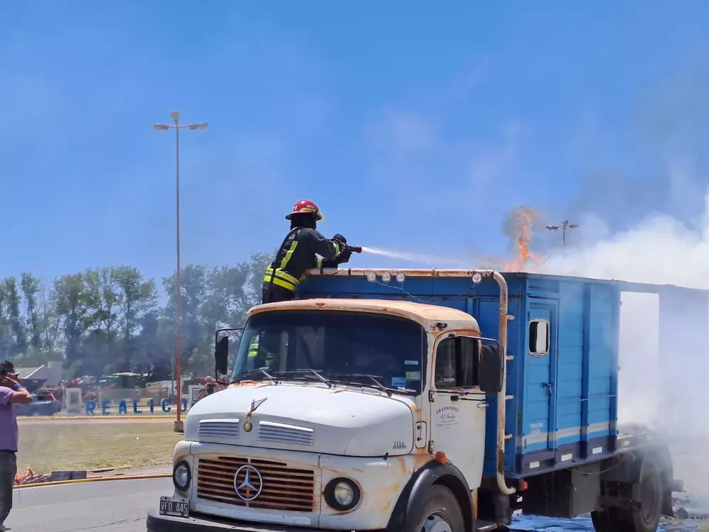 incendio camión colmenas 4