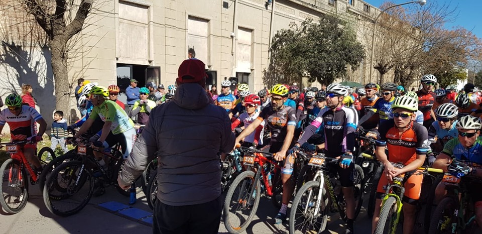 69317692_10157659466409343_8023928468699873280_n