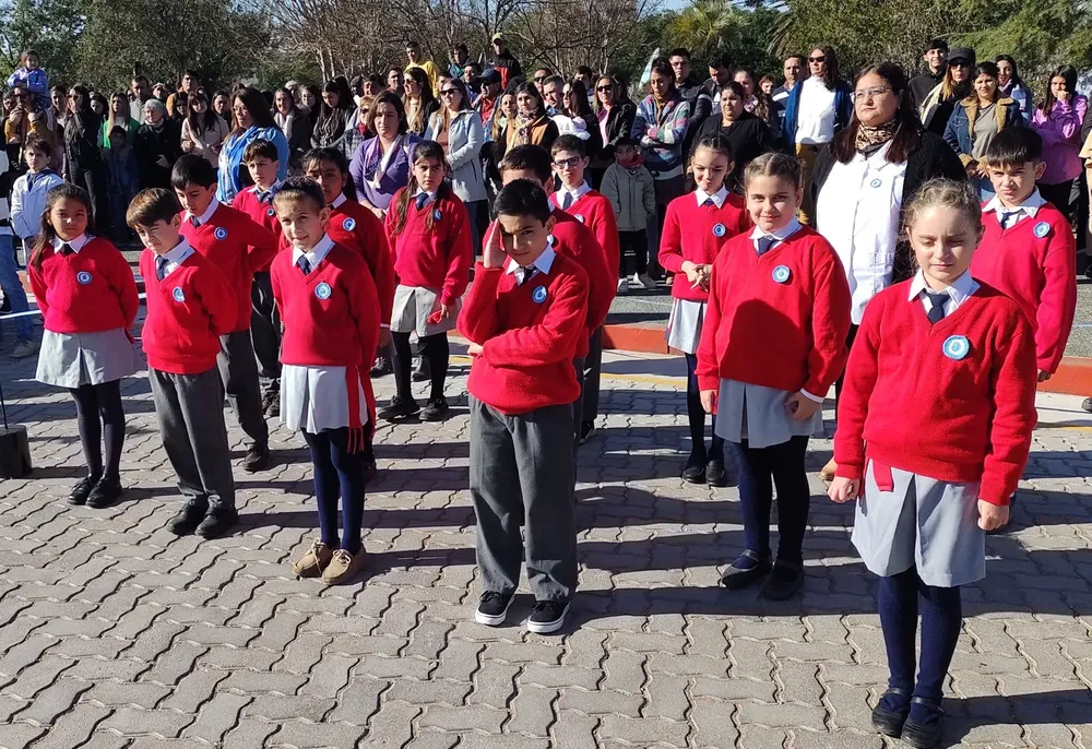 bandera 2023 7 (FILEminimizer)