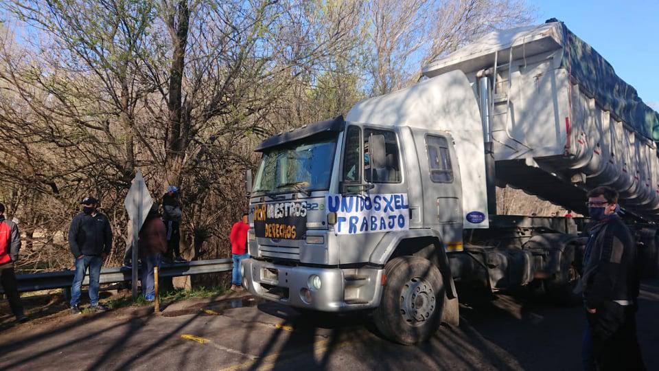 CONFLICTO SAN LUIS CORDOBA CAMIÓN DE TIERRA 3