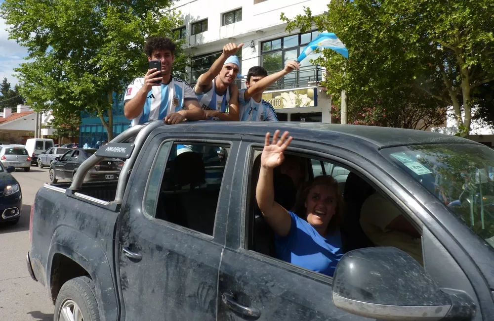 festejos argentina campeon mundial 94 (FILEminimizer)