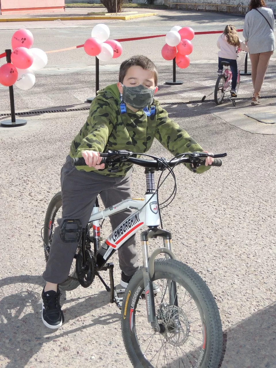 3d5ce768-eec3-439b-9525-1faeb4927e07