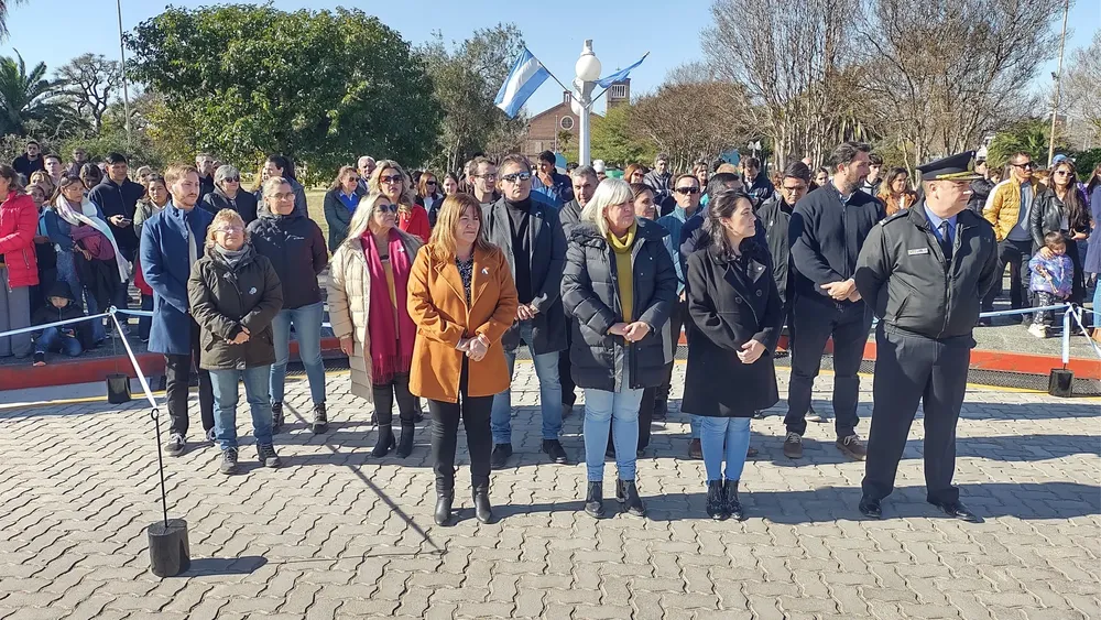 bandera 2023 1 (FILEminimizer)