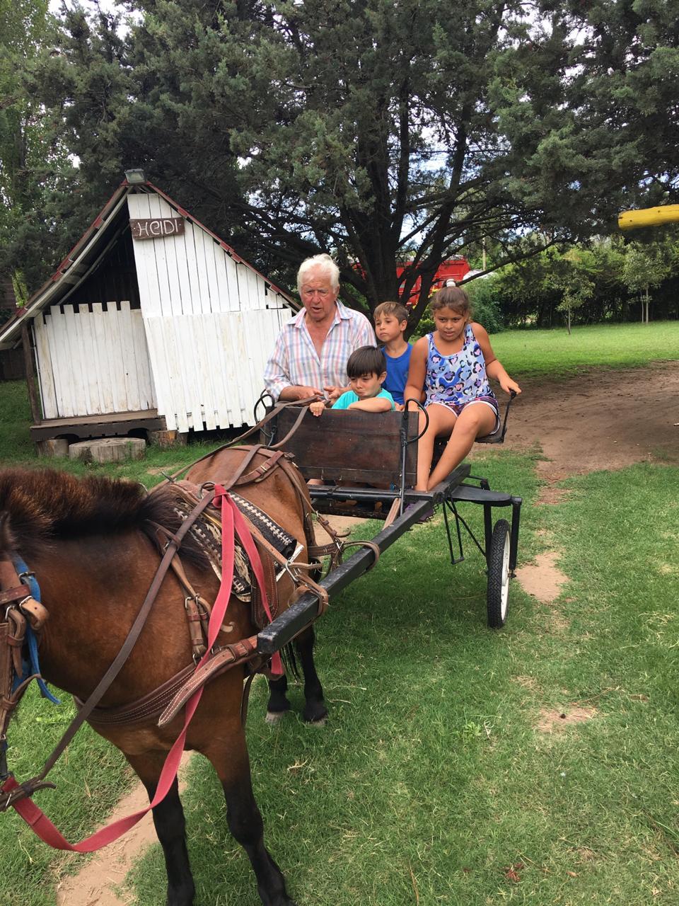 13878c1e-8fb7-41a0-8206-dc7a17cadbd3