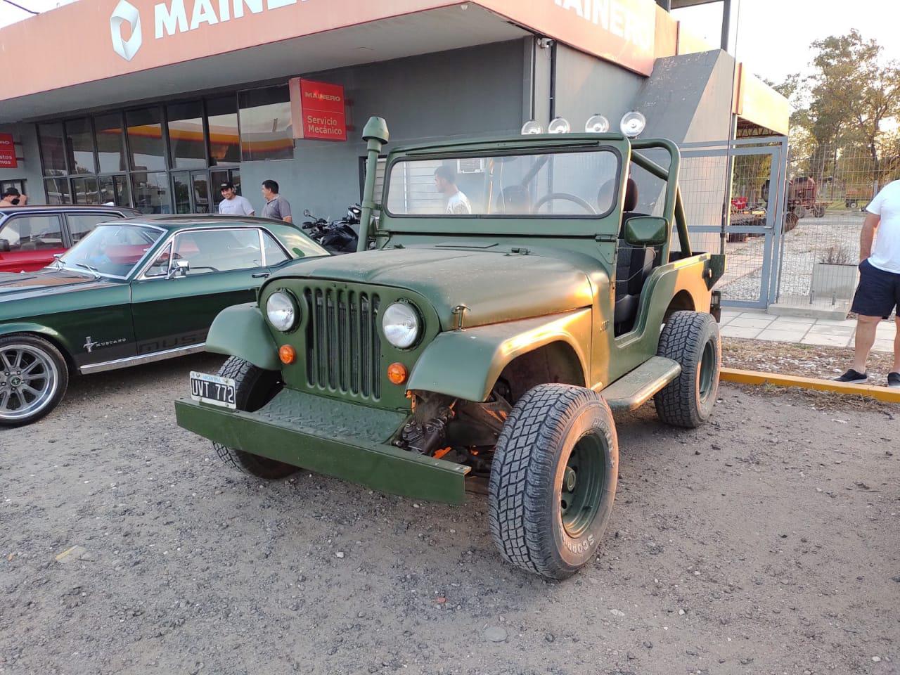 6eec3ff9-d559-486a-b146-73b793d69940