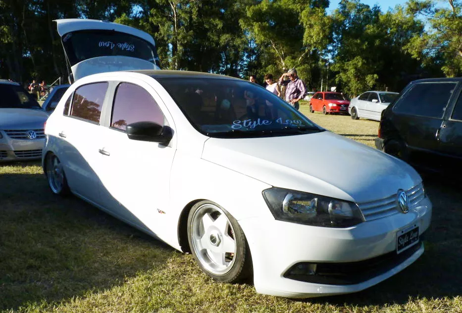 style low 3