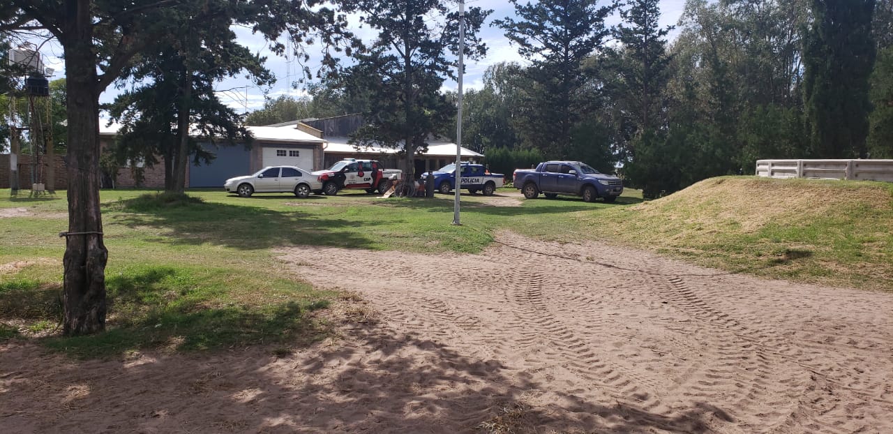 f4918454-07a5-4343-af22-b01709aa47ca