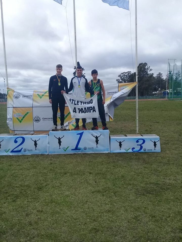 NACHO CAMPEON EN 200 MTS LLANOS EN CONCORDIA
