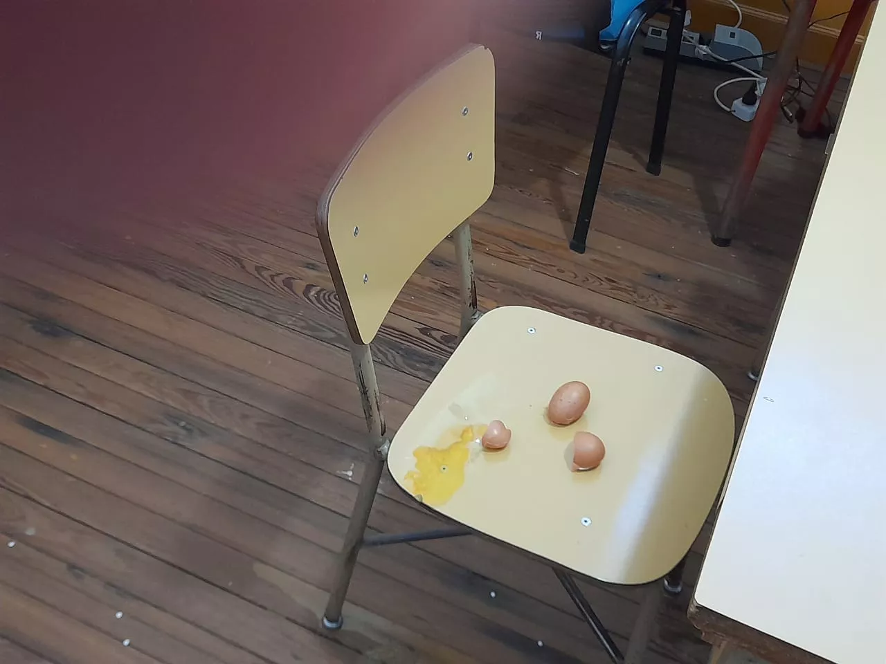 VANDALISMO ESCUELA VAN PRAET 4