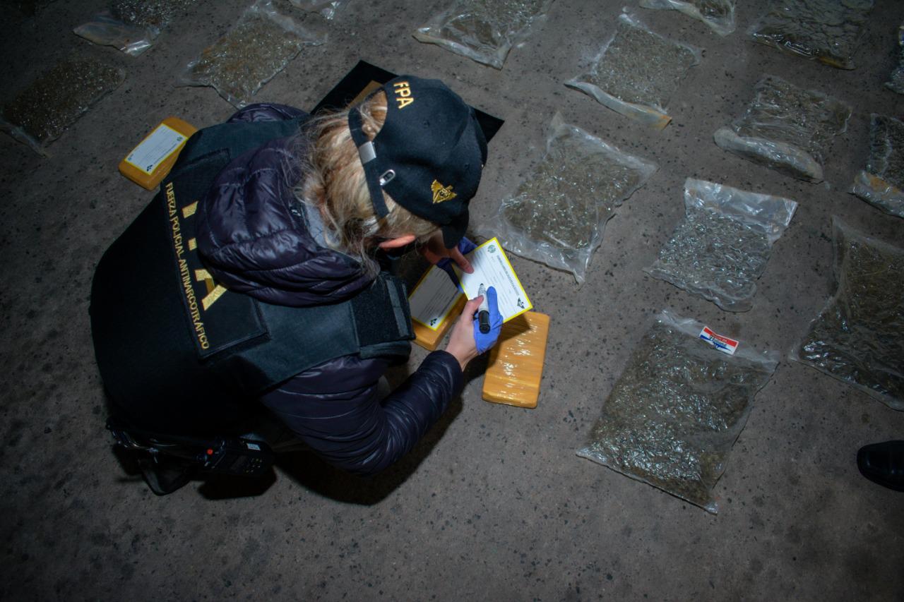 e695e9ed-19da-4078-a844-b05af9003f97