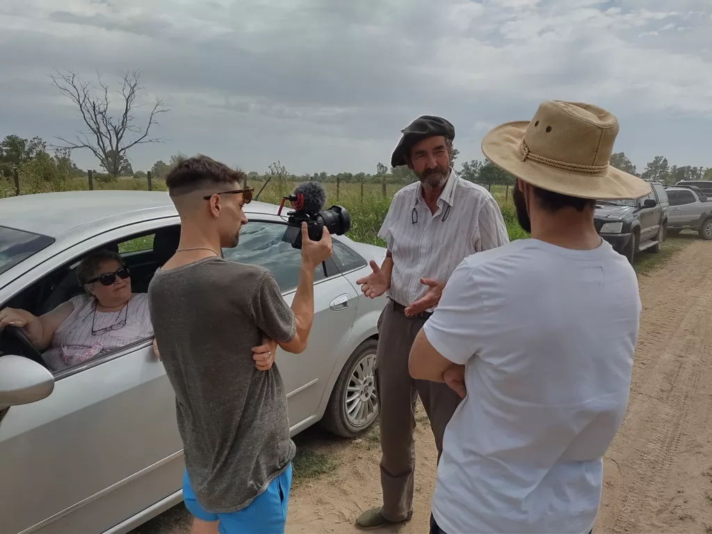 8 infobae con vecinos alta italia (FILEminimizer)