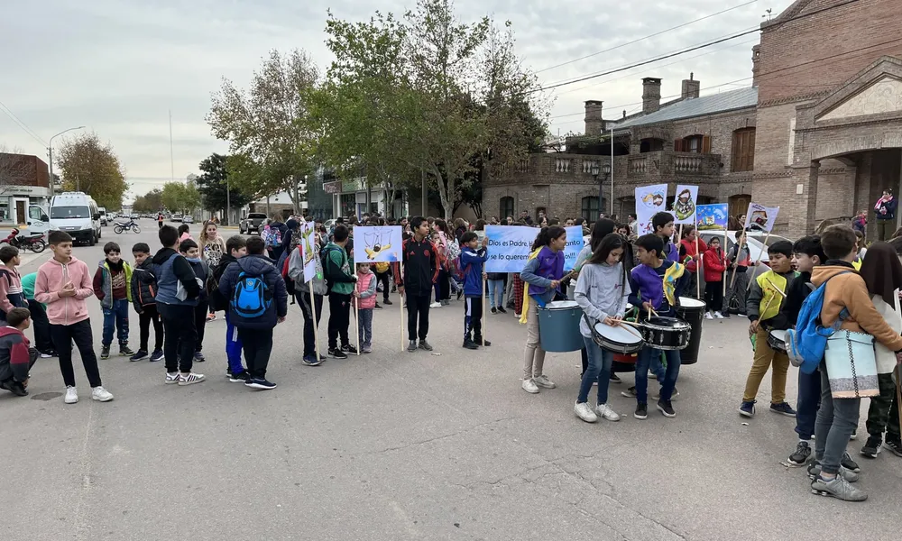 PROCESIÓN NIÑOS 3 (FILEminimizer)