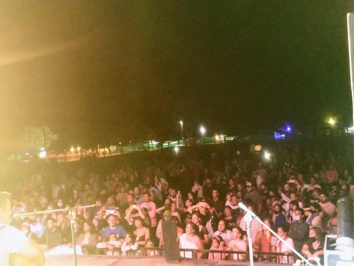 d4004162-aaeb-430b-8e42-c49bee383389