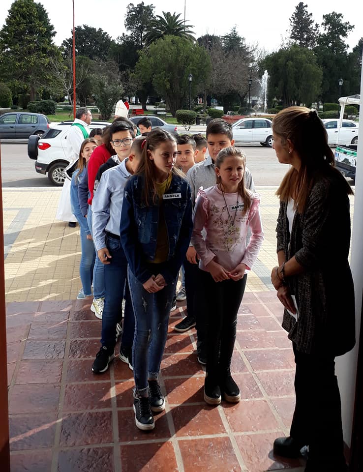 70449542_2669023239775998_8219043425593327616_n