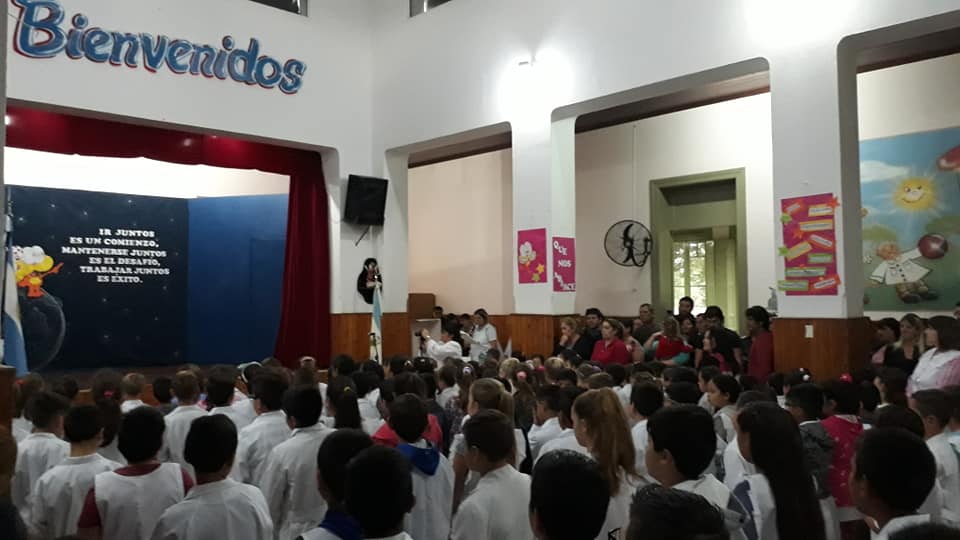 53674867_2345484175463241_1008825961711403008_n