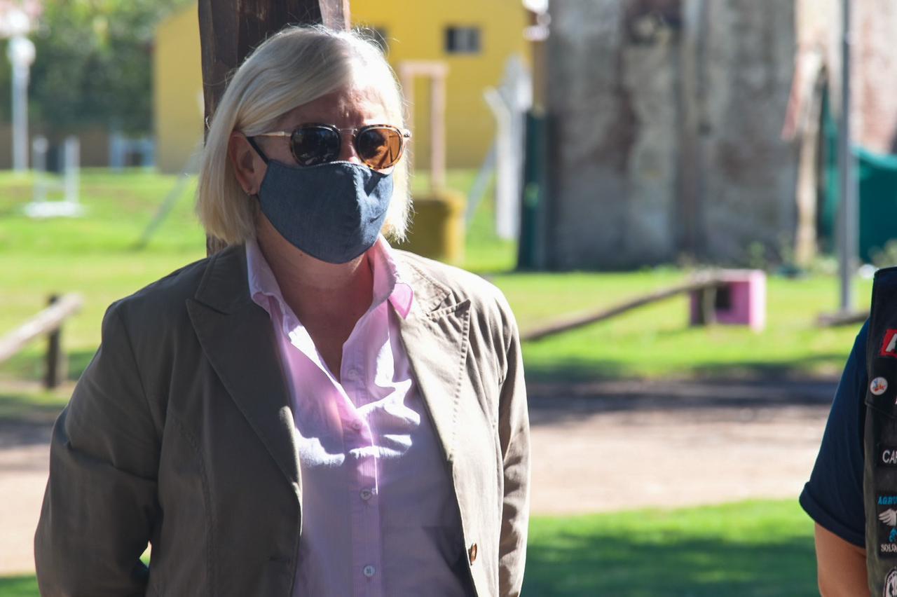 a502d840-b97e-452f-aca4-b24f396b5bec