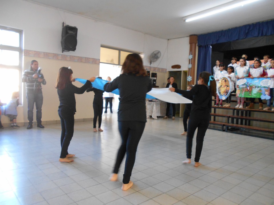 65033504_2332347553644265_7476280551746306048_n