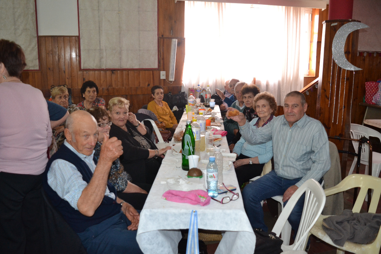 39a2211f-ed36-4e93-b1a6-cb53a99e7b43