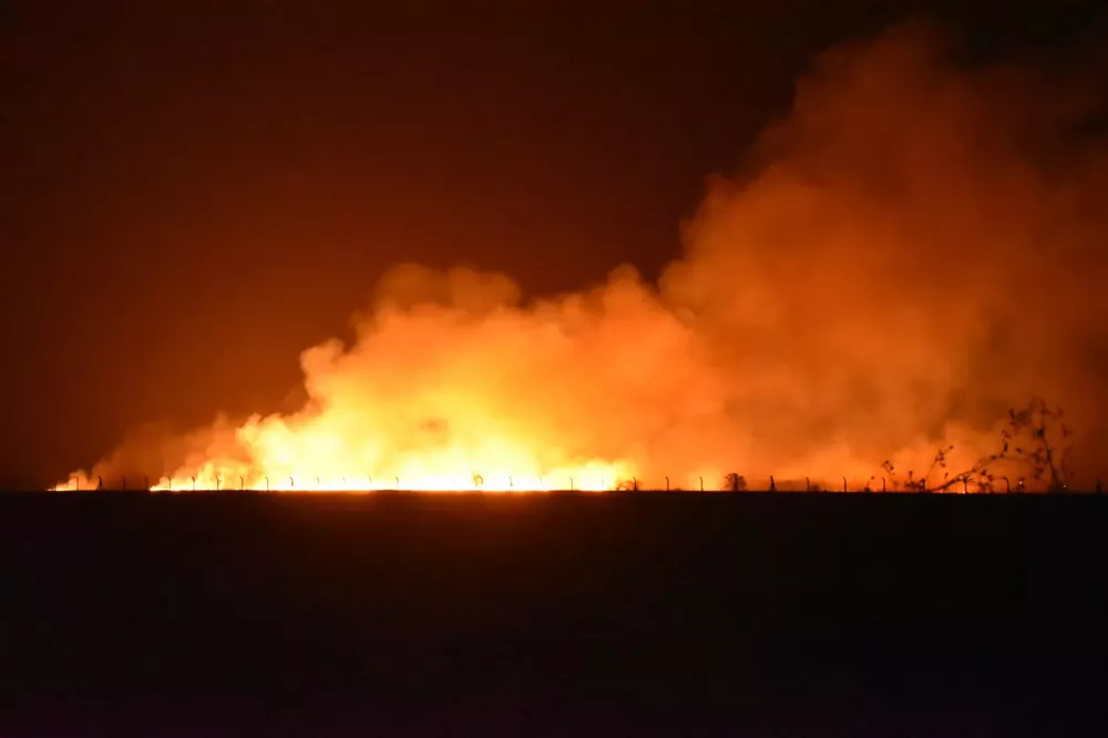 incendio aeropuerto pico 1