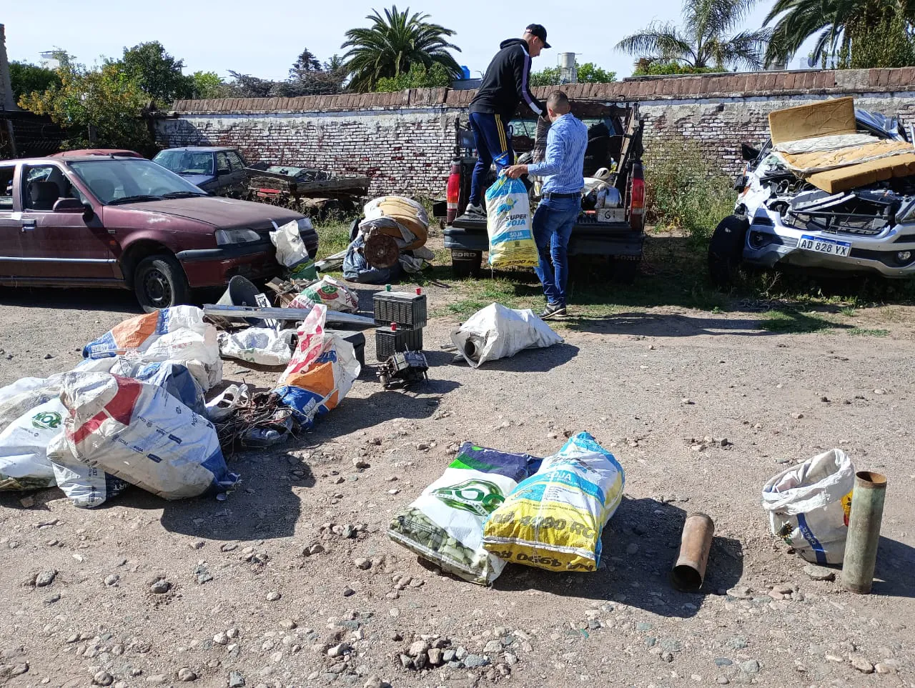 f57fab01-553a-4437-a37a-5372a9cfcb3c