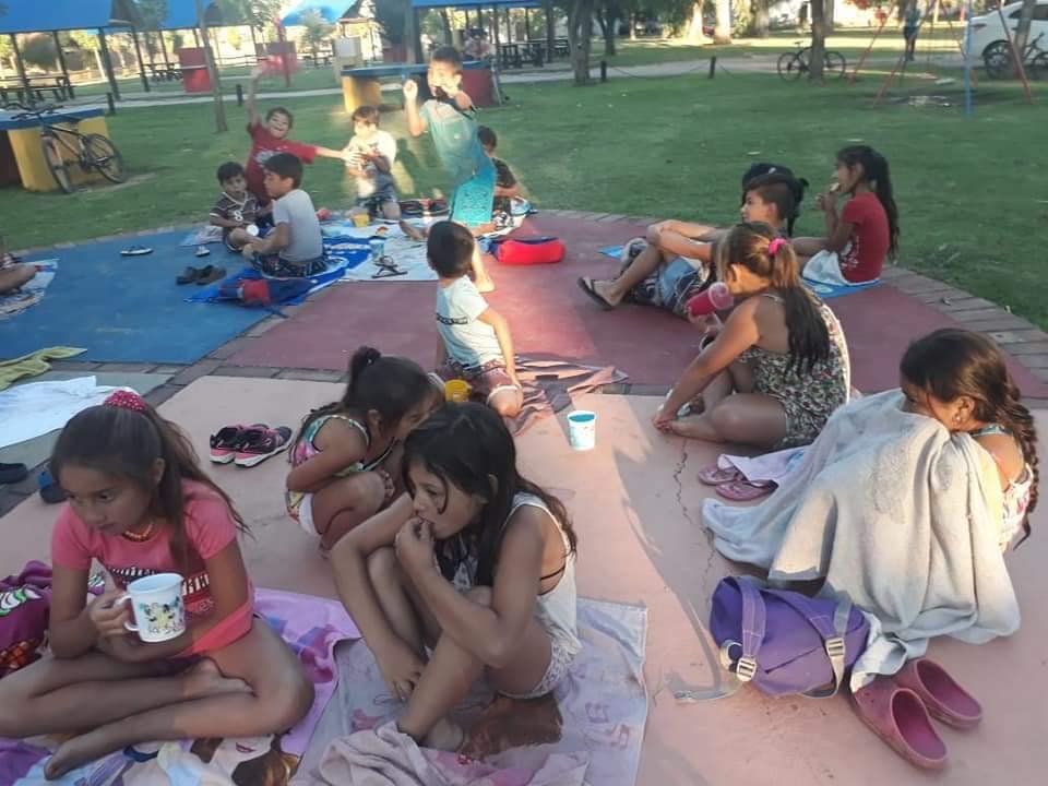 49690793_2256727354338924_740644664696111104_n