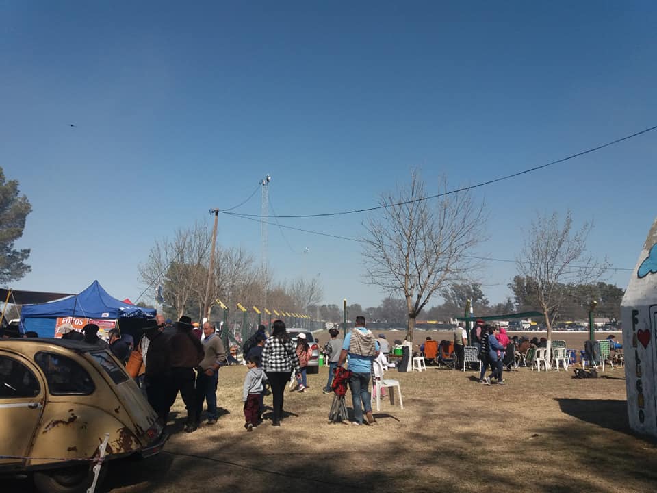 71119901_10220001690174690_3798152473068175360_n