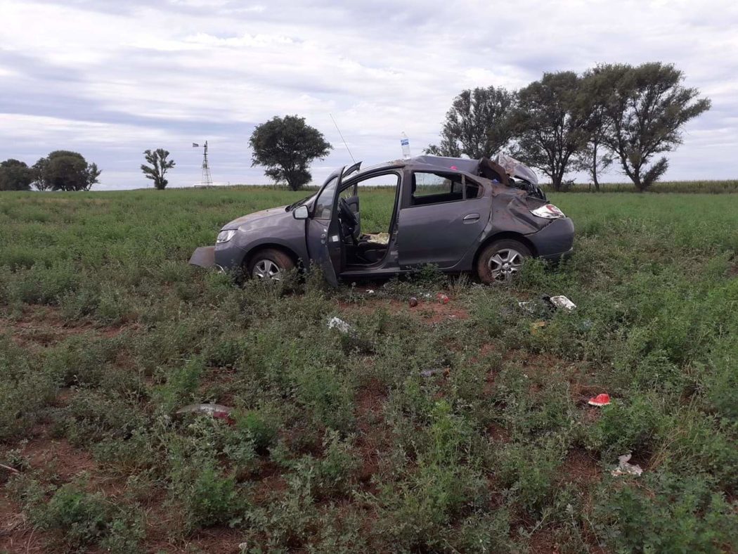 received_604410803304653-1050x788