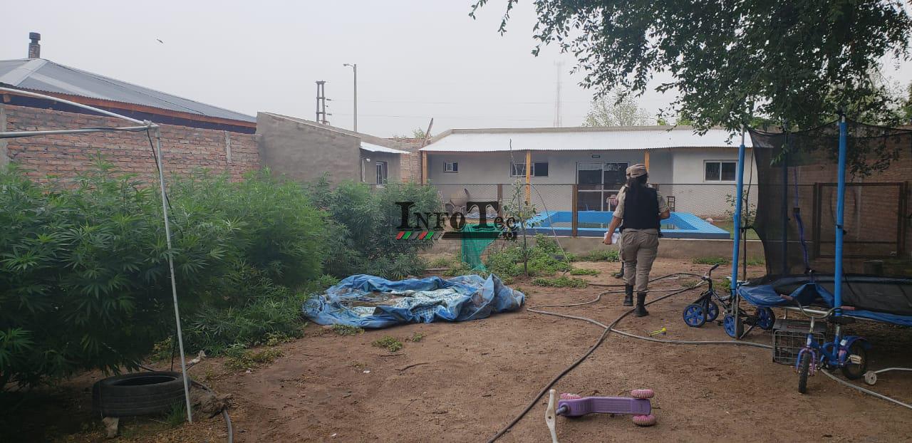 b1fd8061-b120-4ded-b402-4ba9c00f4bc0