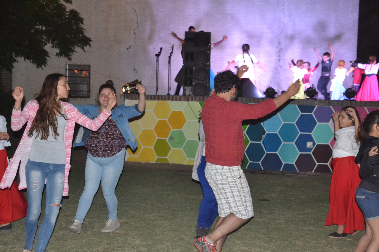 eea7aaf2-a302-4811-a29d-8054d5f8654c