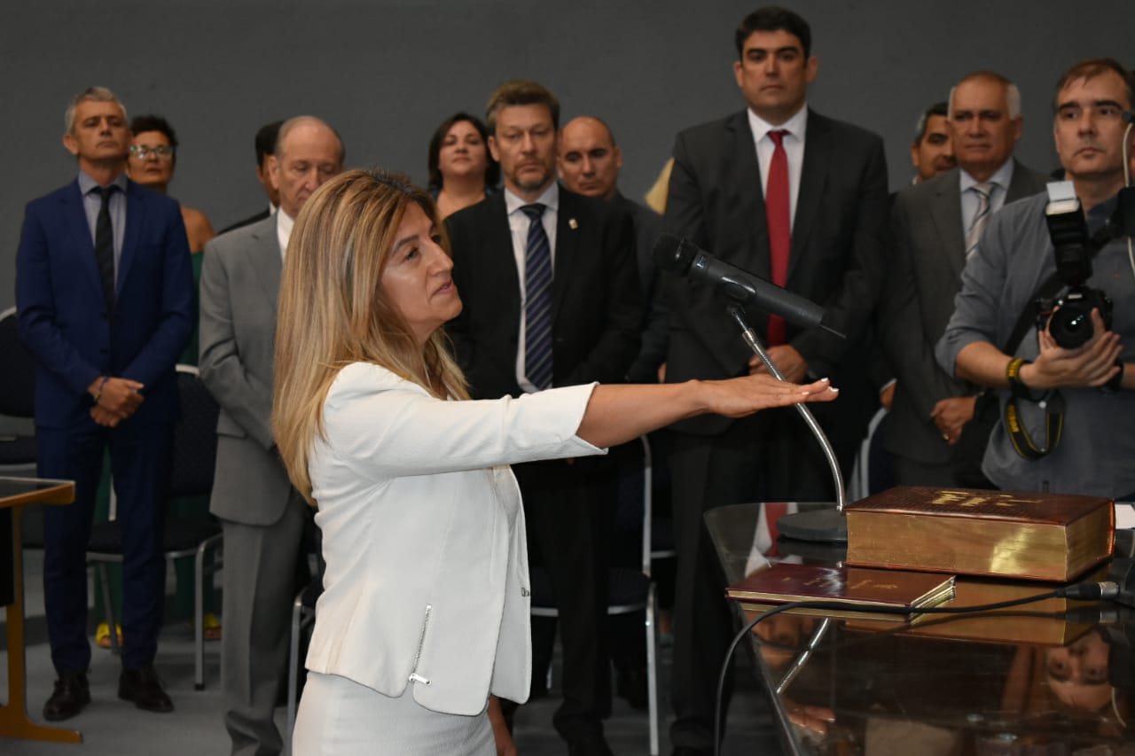MARIA SILVIA LARRETA JURAMENTO