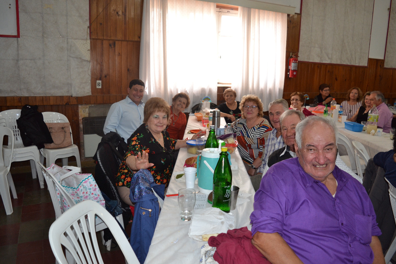 6f746bd2-0ab4-4d95-b944-5e8e417c0e20