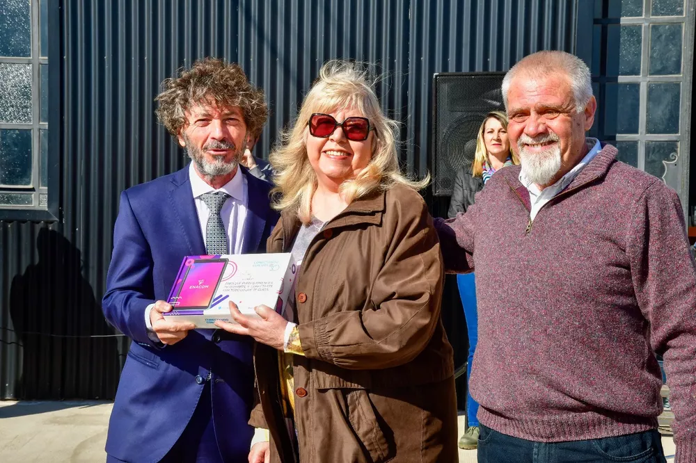 604341_psx_20220720_124749_copy_1600x1067