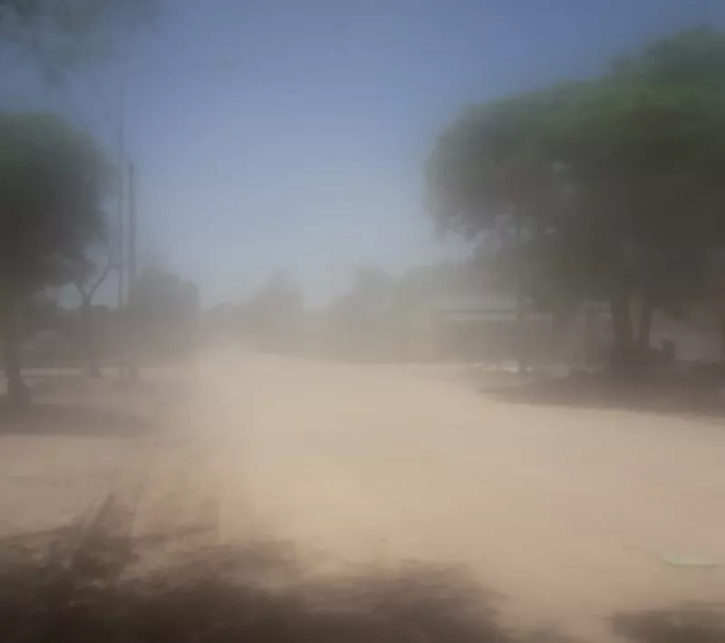 tierra calle regador