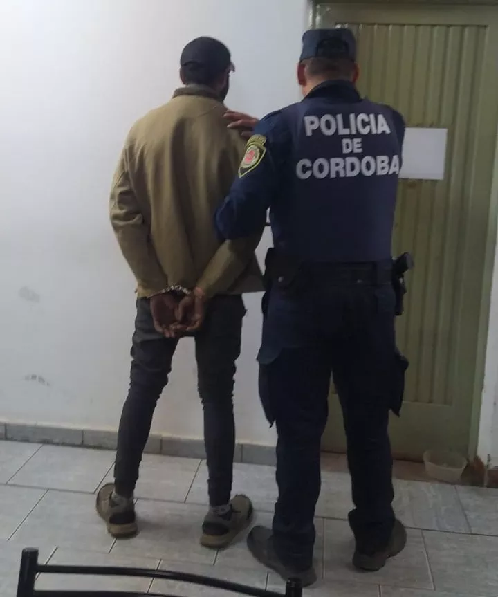 fdb9dfac-1b57-4f08-a059-8e8fcf9da101