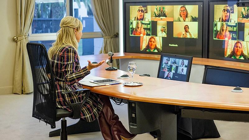 YaniezFabiola_videoconferencia_docentes_12julio2020