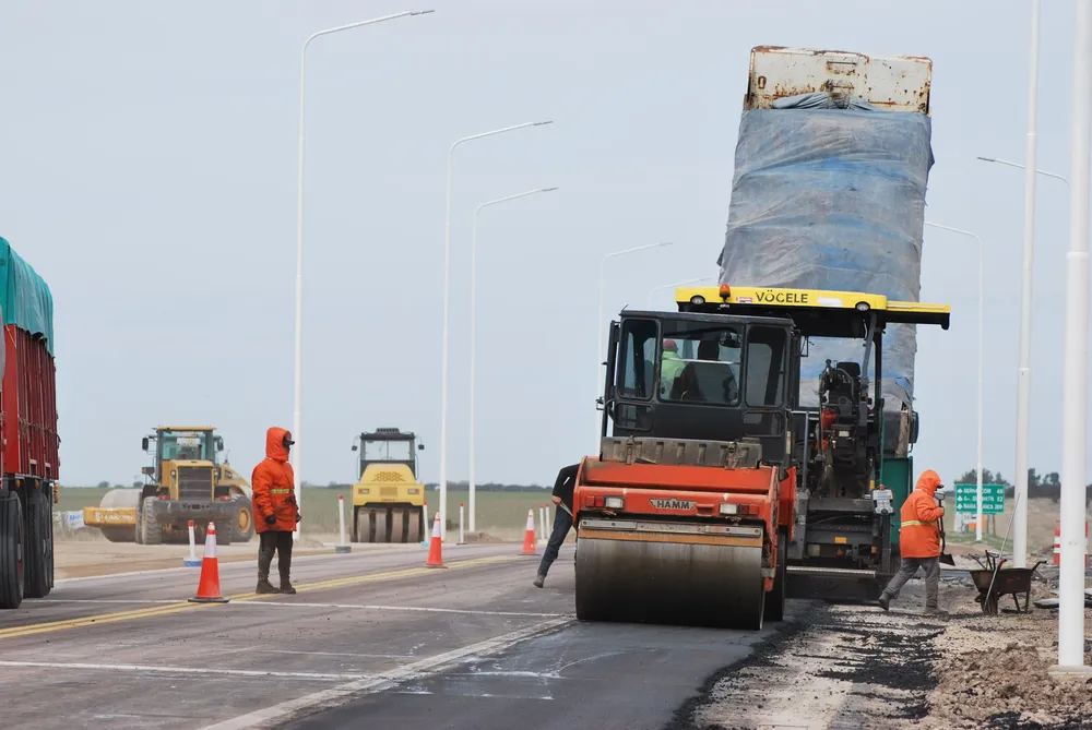 Carpeta asfaltica RN5 y RP24 (Peru) 5