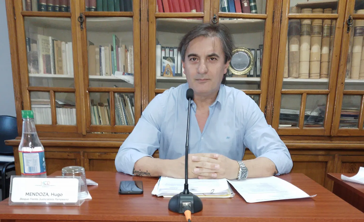 (Video) Mendoza dijo que hay que suavizar la palabra "suicidio" y le