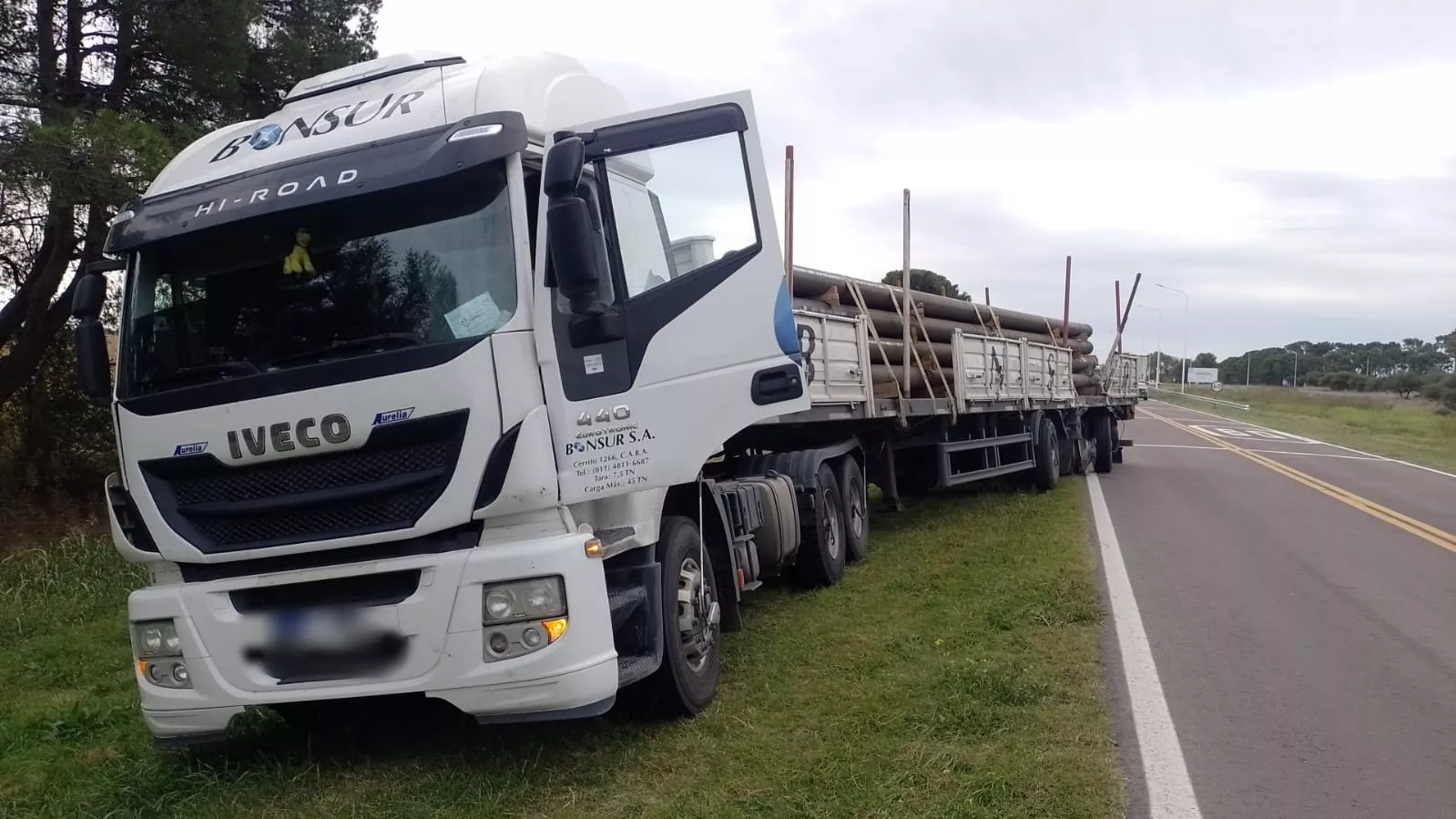 Dos camiones chocaron en la ruta nacional 35 y provincial 18