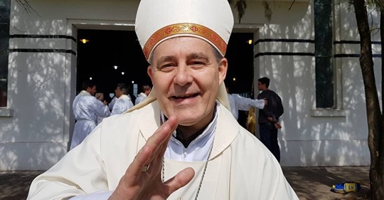 OBISPO MARTÍN FOTO LA ARENA