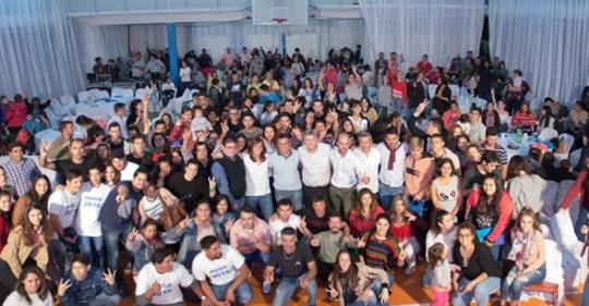 Con jóvenes en Acha