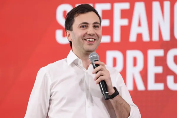 600x400_candidato-presidencial-stefano-di-carlo-oficializo-candidatura-presidencia-river-plate-1097536-120846