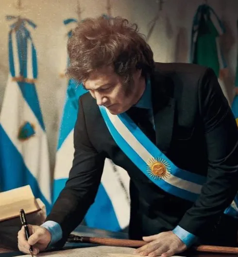 Milei bandera de La Pampa 1